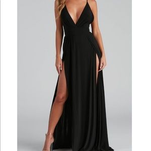 Windsor Black A-Line Maxi Dress